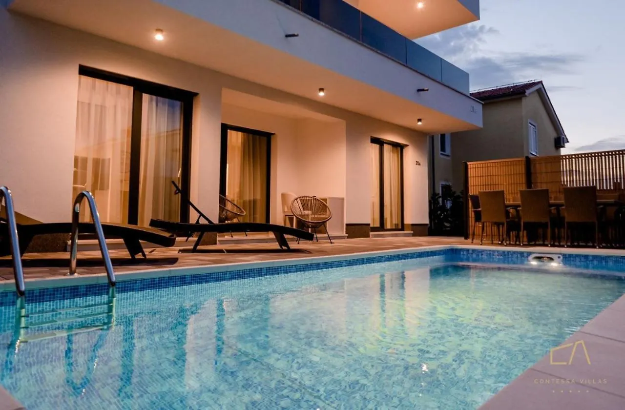 Luxury Villa Metramaris1 マリンスカ