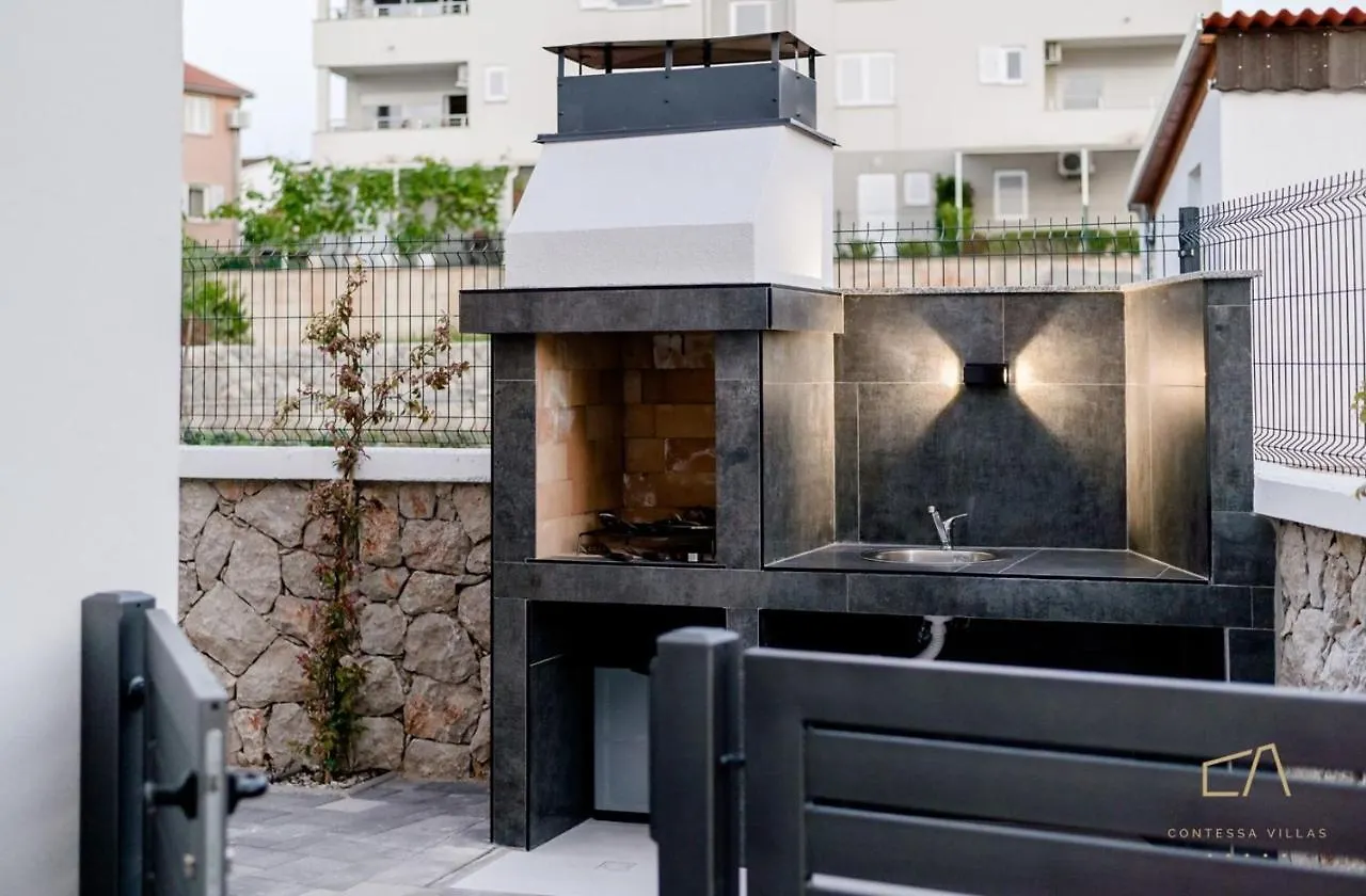 Luxury Villa Metramaris1 マリンスカ