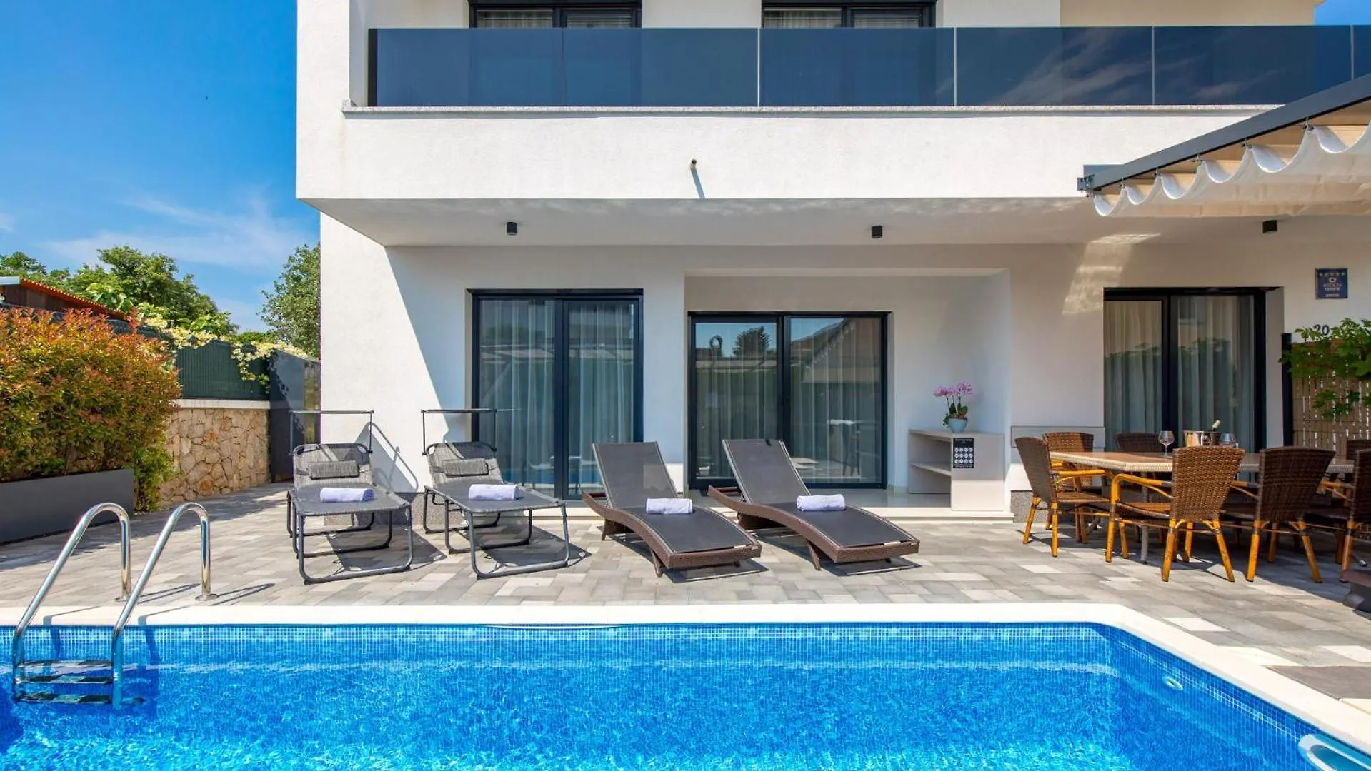 Luxury Villa Metramaris1 マリンスカ 0*,